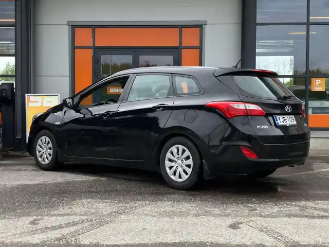 Musta Farmari, Hyundai I30 – YJB-109