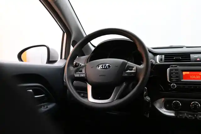 Hopea Viistoperä, Kia Rio – YJC-522