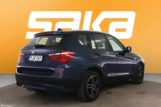 Sininen Maastoauto, BMW X3 – YJE-767