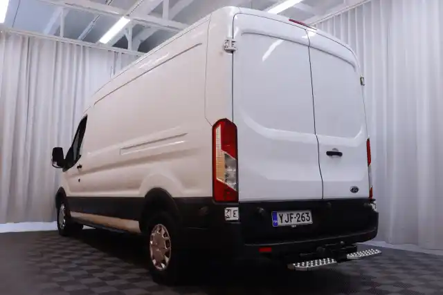 Valkoinen Pakettiauto, Ford Transit – YJF-263