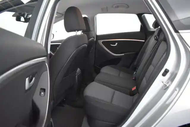 Hopea Farmari, Hyundai i30 – YJG-777