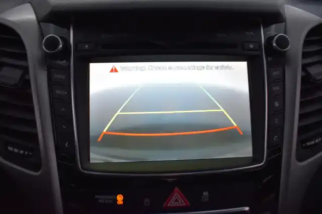 Hopea Farmari, Hyundai i30 – YJG-777