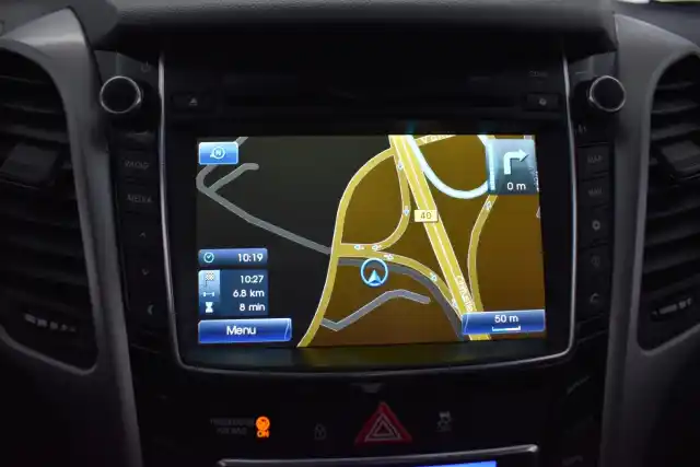 Hopea Farmari, Hyundai i30 – YJG-777