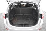 Hopea Farmari, Hyundai i30 – YJG-777, kuva 22