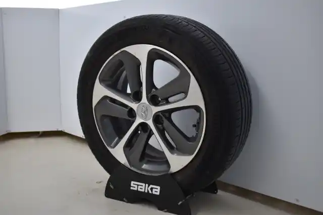 Hopea Farmari, Hyundai i30 – YJG-777