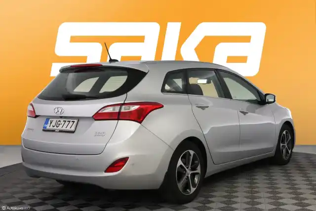 Hopea Farmari, Hyundai i30 – YJG-777