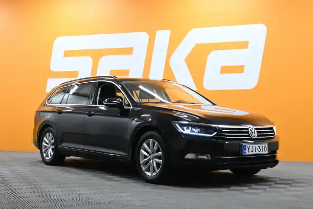 Musta Farmari, Volkswagen Passat – YJI-310