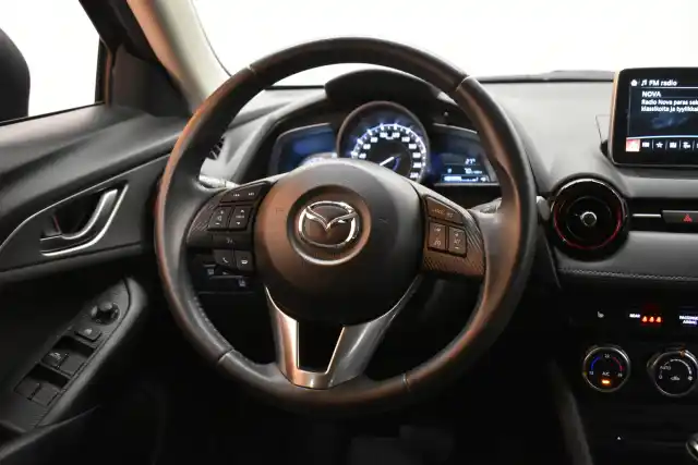 Musta Maastoauto, Mazda CX-3 – YJK-955