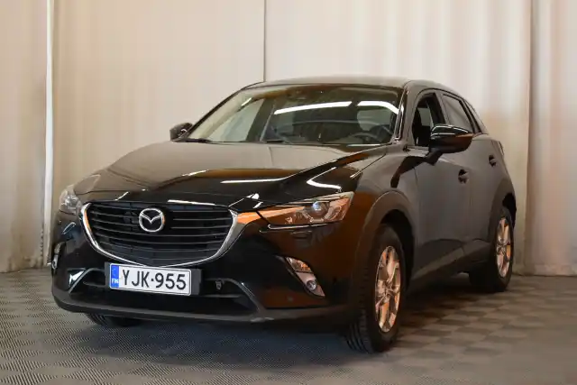 Musta Maastoauto, Mazda CX-3 – YJK-955