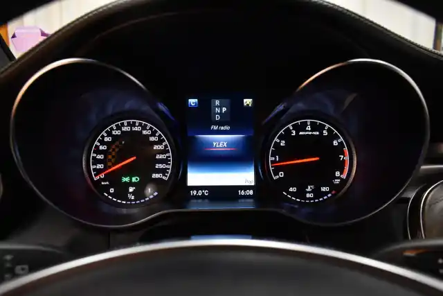 Harmaa Maastoauto, Mercedes-Benz GLC 43 AMG – YJL-188