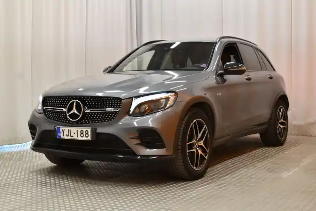 Harmaa Maastoauto, Mercedes-Benz GLC 43 AMG – YJL-188