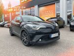 Musta Maastoauto, Toyota C-HR – YJO-354, kuva 1