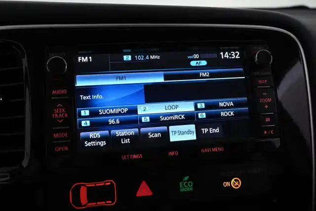 Harmaa Maastoauto, Mitsubishi OUTLANDER PHEV – YJP-914