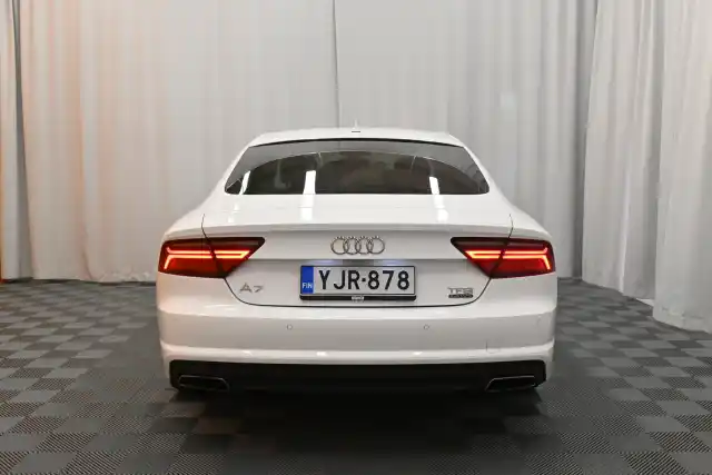 Valkoinen Viistoperä, Audi A7 – YJR-878