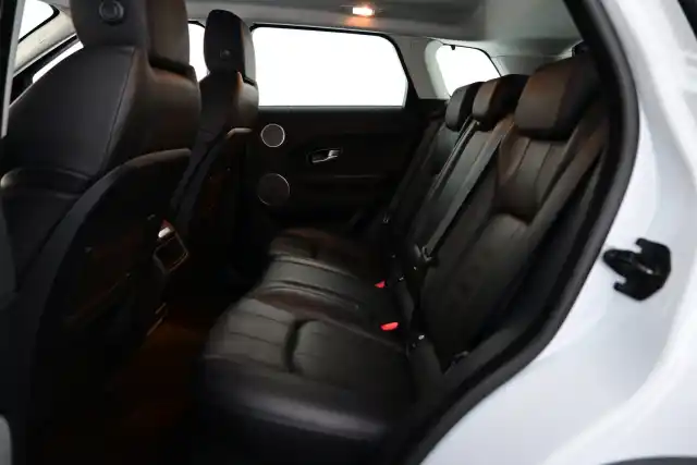 Valkoinen Maastoauto, Land Rover Range Rover Evoque – YJS-658