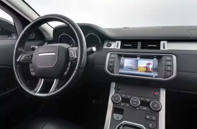 Valkoinen Maastoauto, Land Rover Range Rover Evoque – YJS-658