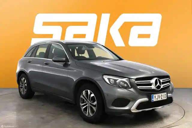 Harmaa Maastoauto, Mercedes-Benz GLC – YJV-210