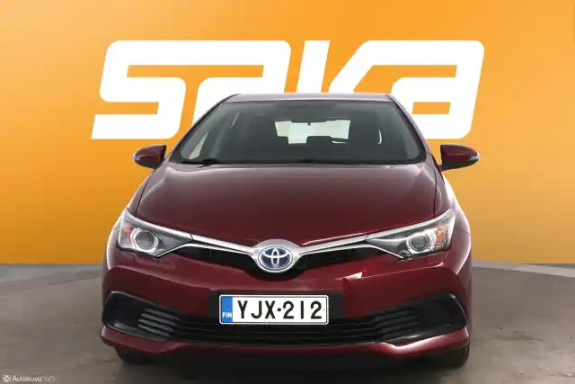 Punainen Viistoperä, Toyota Auris – YJX-212