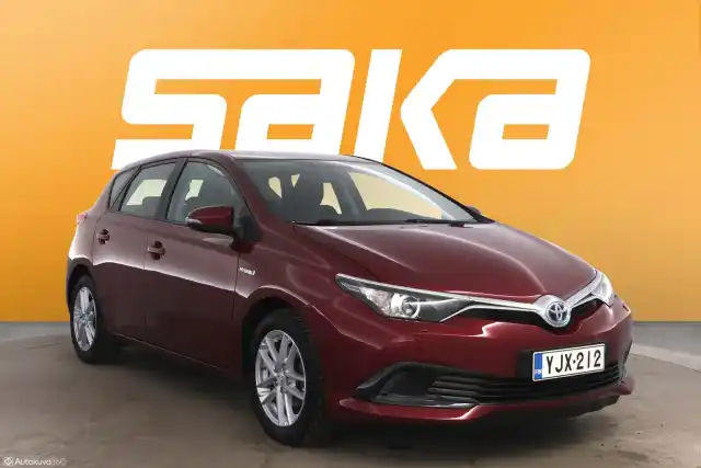 Punainen Viistoperä, Toyota Auris – YJX-212