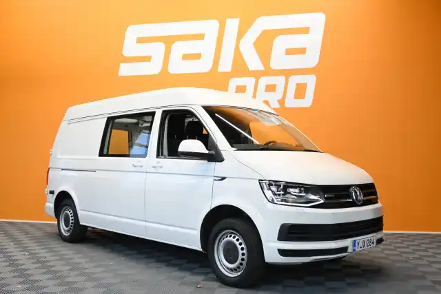 Valkoinen Pakettiauto, Volkswagen Transporter – YJX-284