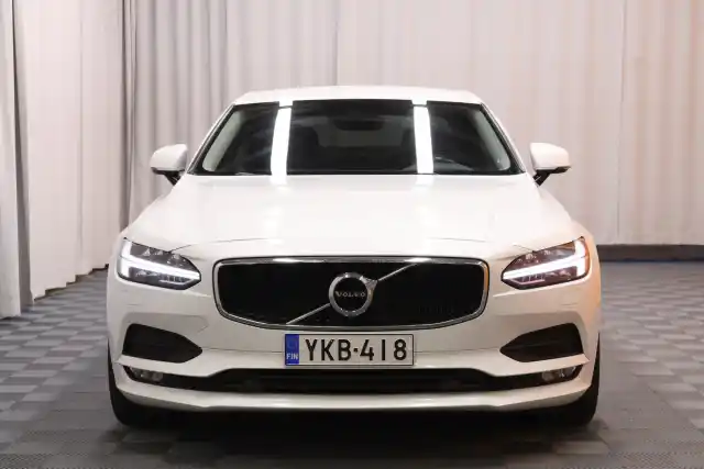 Valkoinen Sedan, Volvo S90 – YKB-418