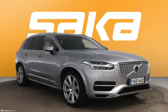 Harmaa Maastoauto, Volvo XC90 – YKE-442