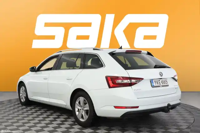 Valkoinen Farmari, Skoda Superb – YKE-665