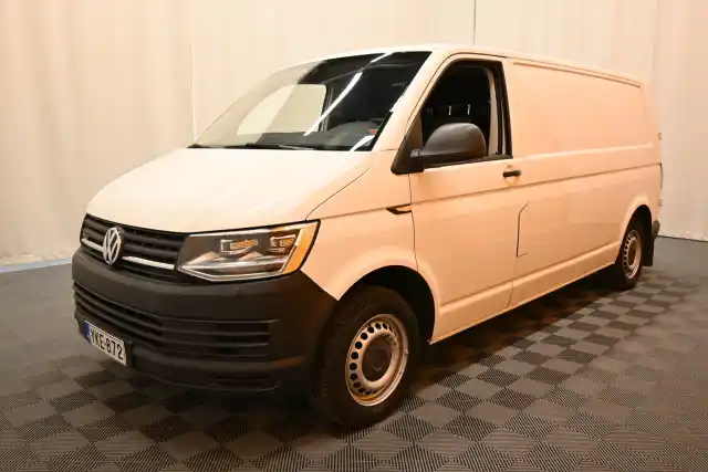 Valkoinen Pakettiauto, Volkswagen Transporter – YKE-872