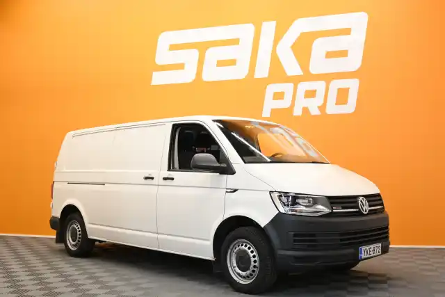 Valkoinen Pakettiauto, Volkswagen Transporter – YKE-872