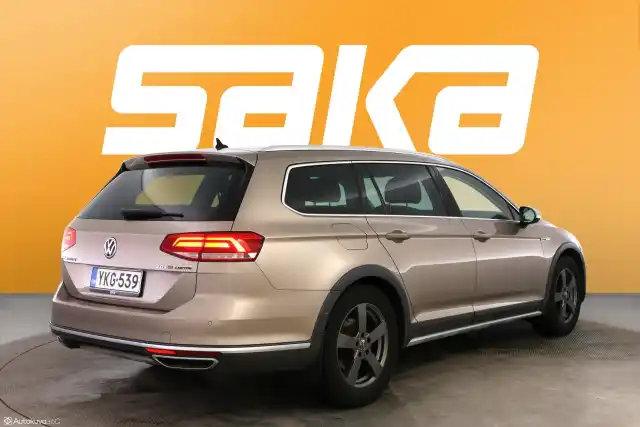 Beige Farmari, Volkswagen Passat – YKG-539