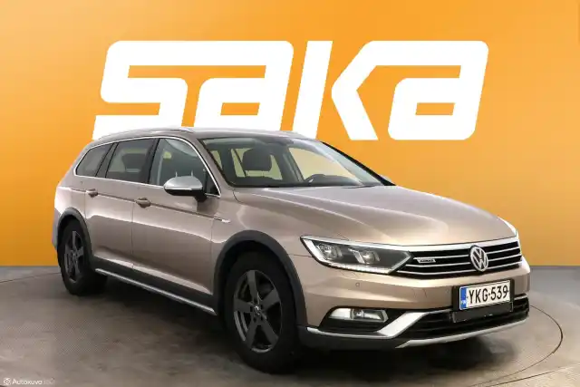 Beige Farmari, Volkswagen Passat – YKG-539