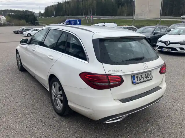 Valkoinen Farmari, Mercedes-Benz C – YKH-406