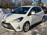 Valkoinen Viistoperä, Toyota Yaris – YKH-635, kuva 3