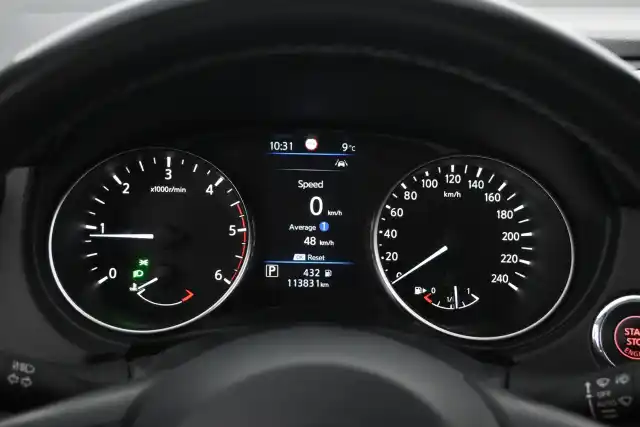 Ruskea Maastoauto, Nissan Qashqai – YKI-832