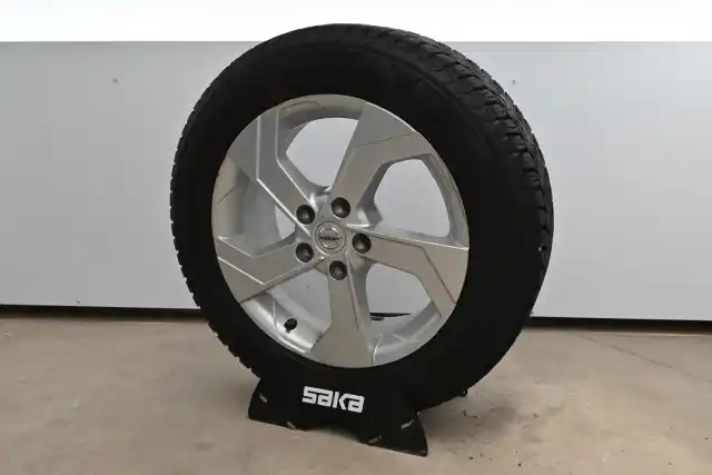 Ruskea Maastoauto, Nissan Qashqai – YKI-832