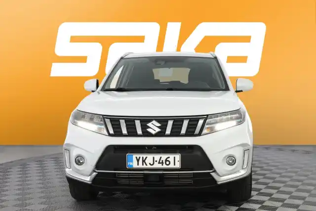 Valkoinen Viistoperä, Suzuki Vitara – YKJ-461