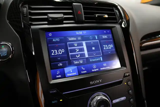 Harmaa Farmari, Ford Mondeo – YKJ-568