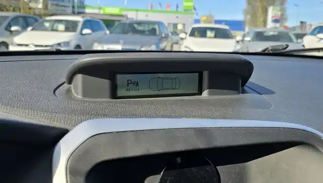 Harmaa Farmari, Volvo XC60 – YKJ-580