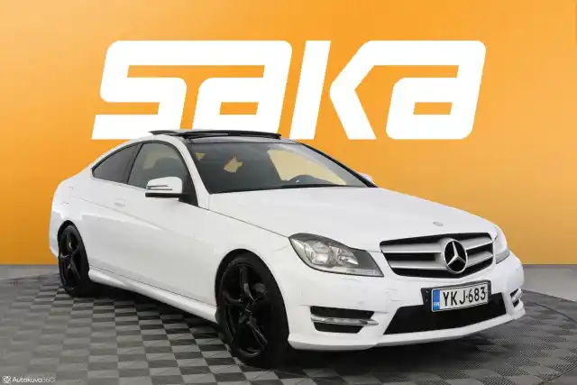 Valkoinen Coupe, Mercedes-Benz C – YKJ-683