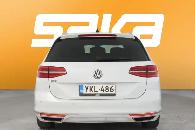 Valkoinen Farmari, Volkswagen Passat – YKL-486