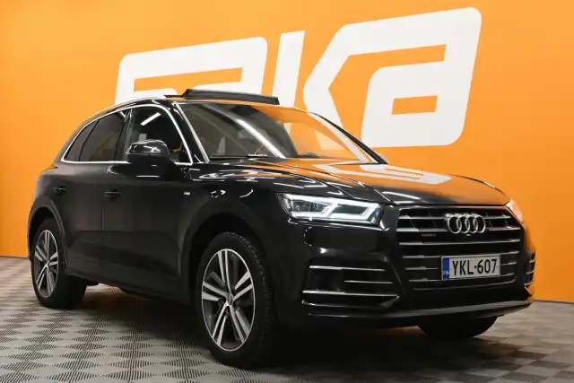 Musta Maastoauto, Audi Q5 – YKL-607