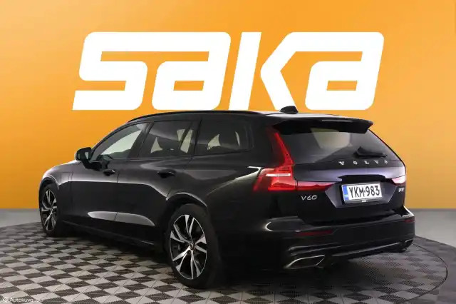 Musta Farmari, Volvo V60 – YKM-983