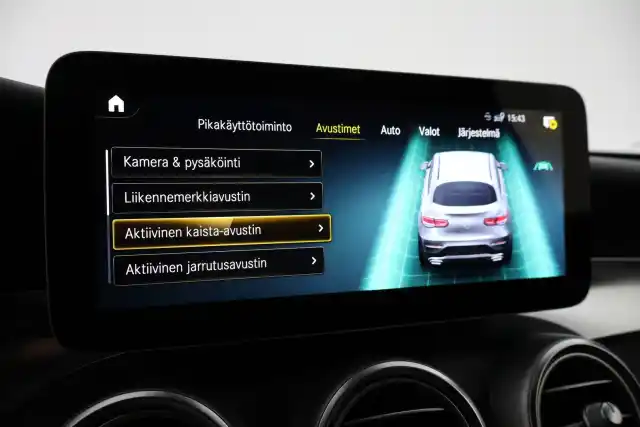 Valkoinen Maastoauto, Mercedes-Benz GLC – YKN-974