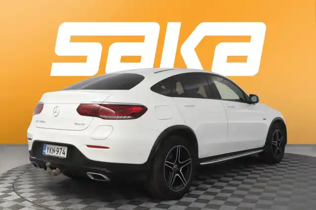 Valkoinen Maastoauto, Mercedes-Benz GLC – YKN-974