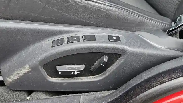 Punainen Farmari, Volvo V70 – YKO-525