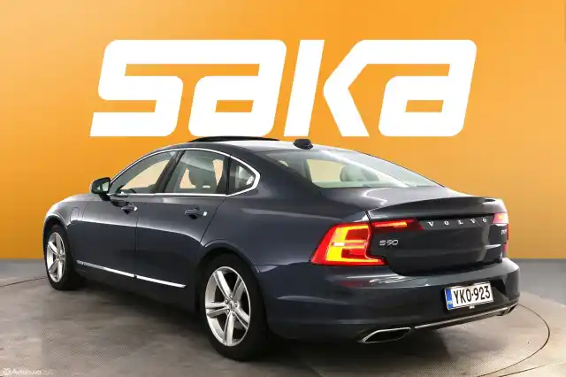 Sininen Sedan, Volvo S90 – YKO-923