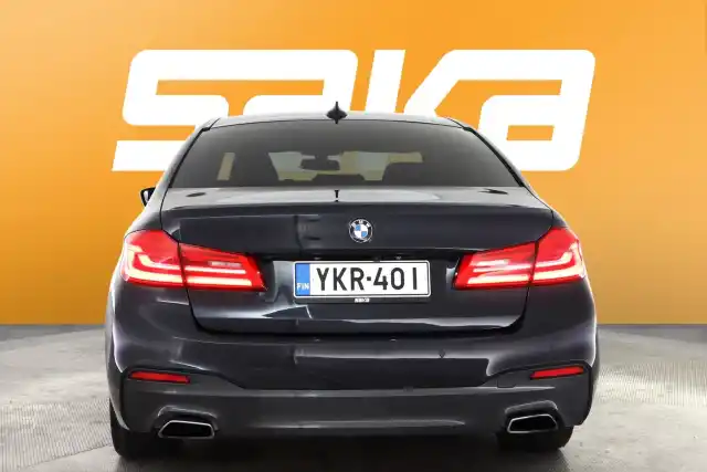 Musta Sedan, BMW 530 – YKR-401