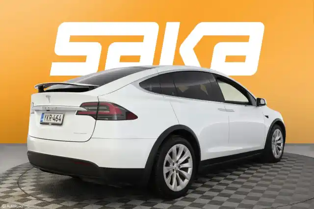 Valkoinen Maastoauto, Tesla Model X – YKR-464