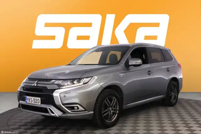 Harmaa Maastoauto, Mitsubishi Outlander PHEV – YKS-320