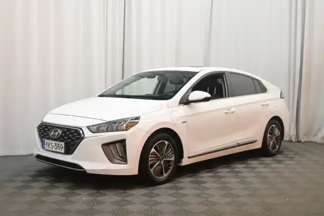 Valkoinen Viistoperä, Hyundai IONIQ plug-in – YKS-359